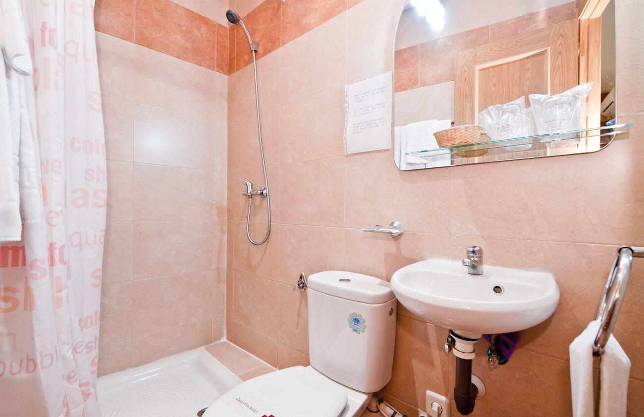 Hostal Las Cortes Мадрид Экстерьер фото
