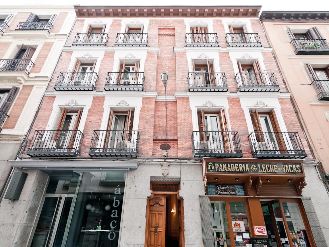 Hostal Las Cortes Мадрид Экстерьер фото
